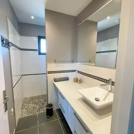 L'ecole Du Lieu-dit Tatil Evi *