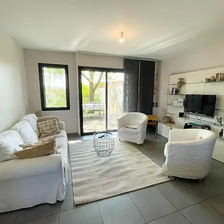 L'ecole Du Lieu-dit * Montans