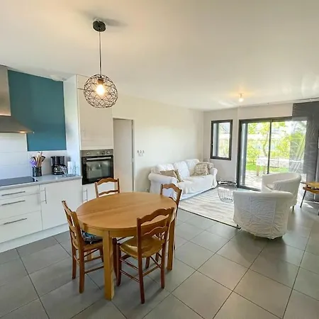 L'ecole Du Lieu-dit Montans