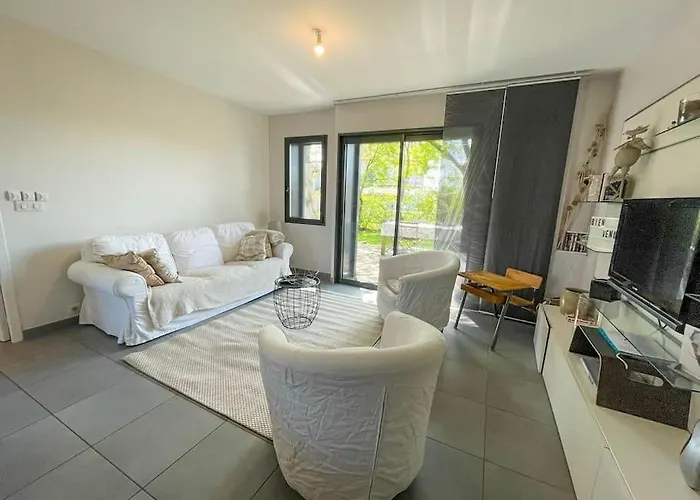 L'ecole Du Lieu-dit *